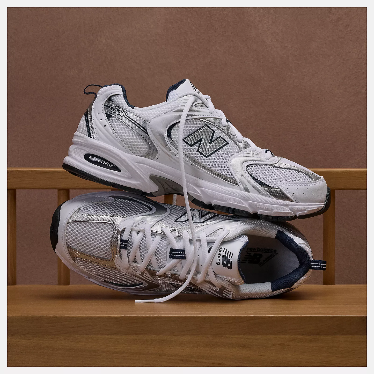 NEW BALANCE 530 - BLANC ARGENTÉ