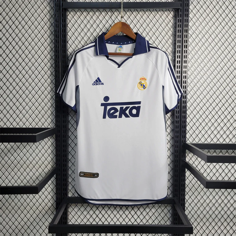 Rétro domicile du Real Madrid 2000-2001