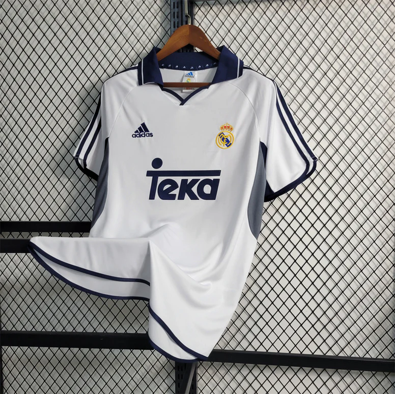 Rétro domicile du Real Madrid 2000-2001
