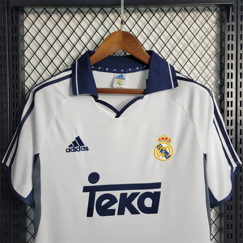 Rétro domicile du Real Madrid 2000-2001