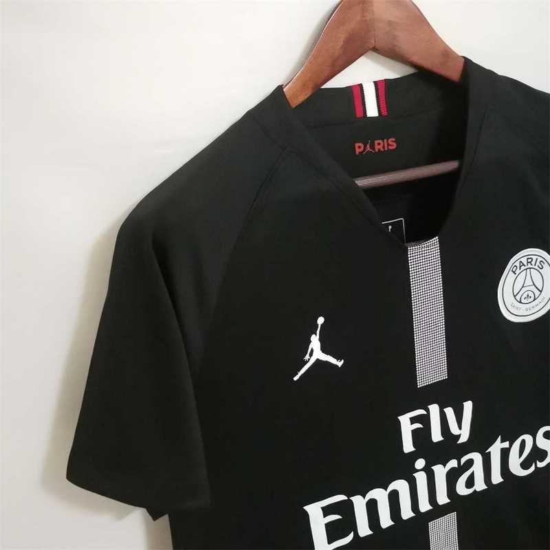 PSG 18-19 Jordan Noir Rétro